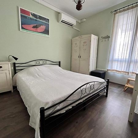 The Bookies Apartments Sofia Extérieur photo