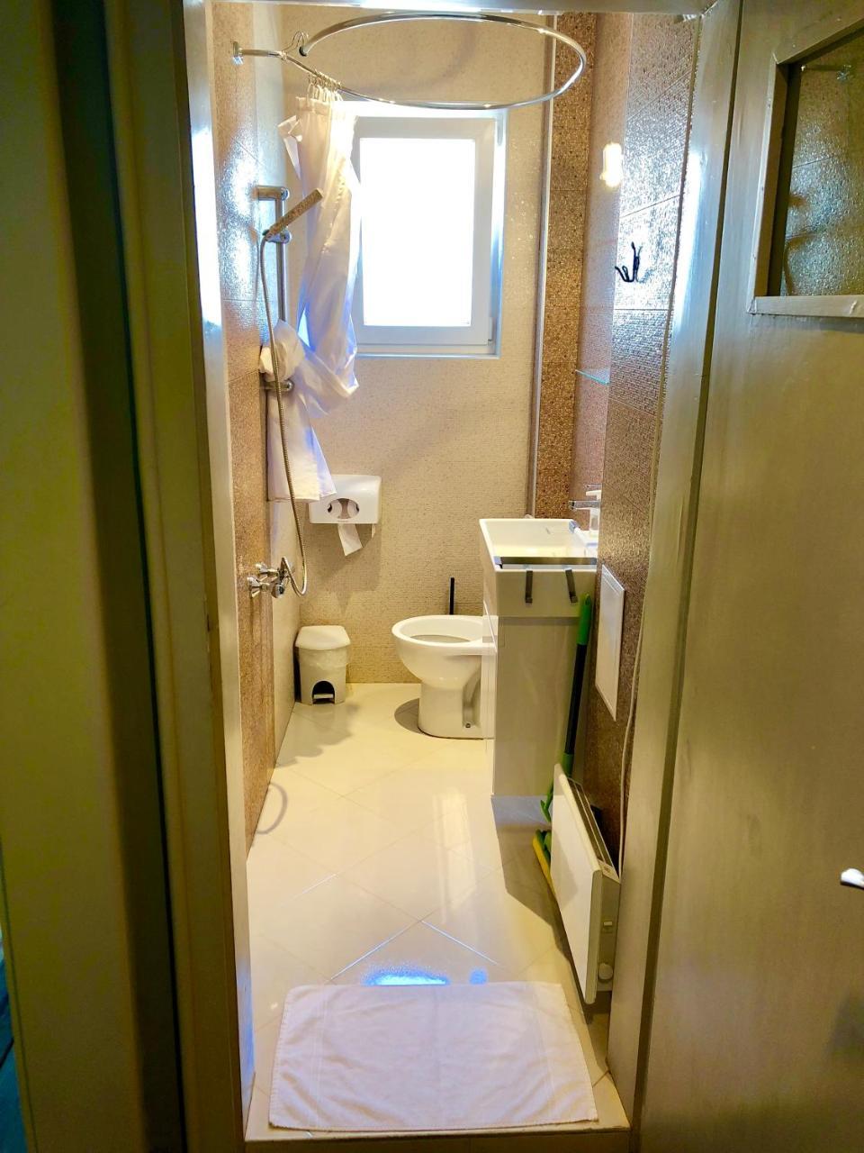 The Bookies Apartments Sofia Extérieur photo