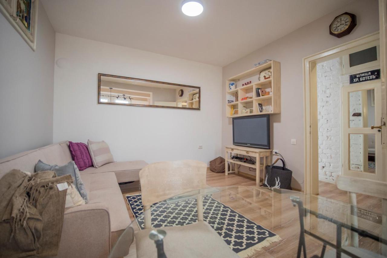 The Bookies Apartments Sofia Extérieur photo