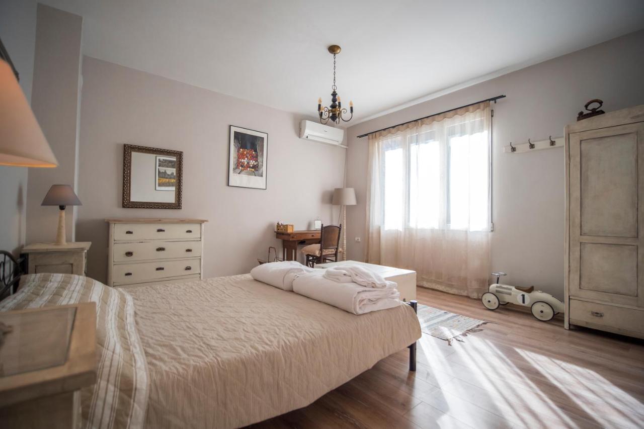 The Bookies Apartments Sofia Extérieur photo